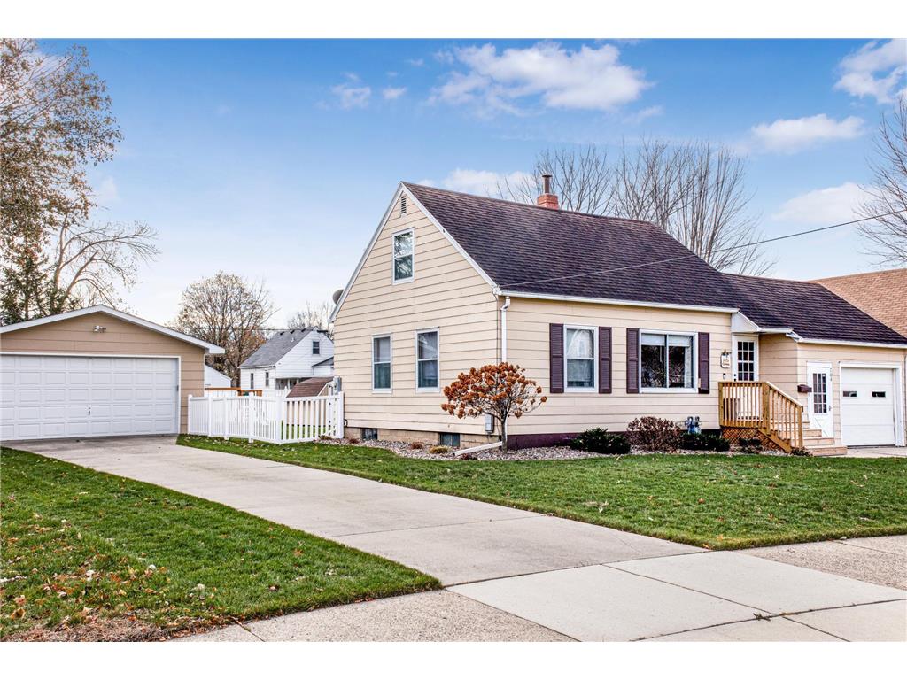 704 10th Avenue SE Austin MN 55912 6462948 image1