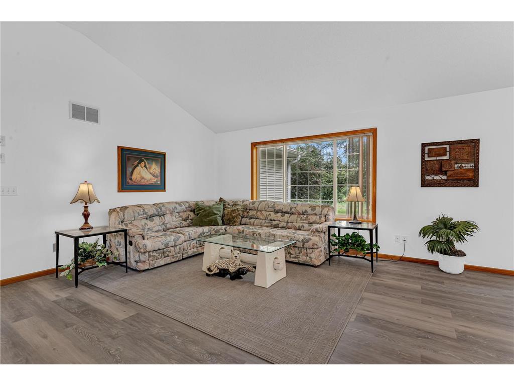 704 24th Street SE Willmar MN 56201 7095589 image8