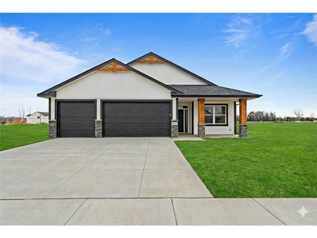 704 7th Avenue NE Isanti MN 55040 7062251 image1