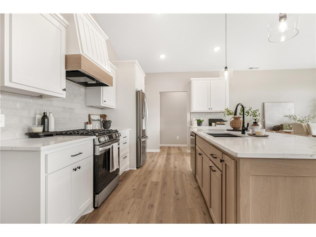 704 7th Avenue NE Isanti MN 55040 7062251 image3