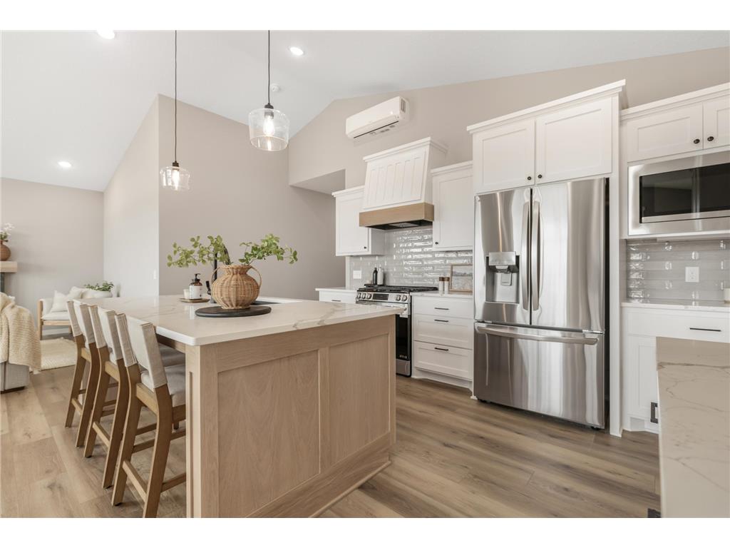 704 7th Avenue NE Isanti MN 55040 7062251 image5