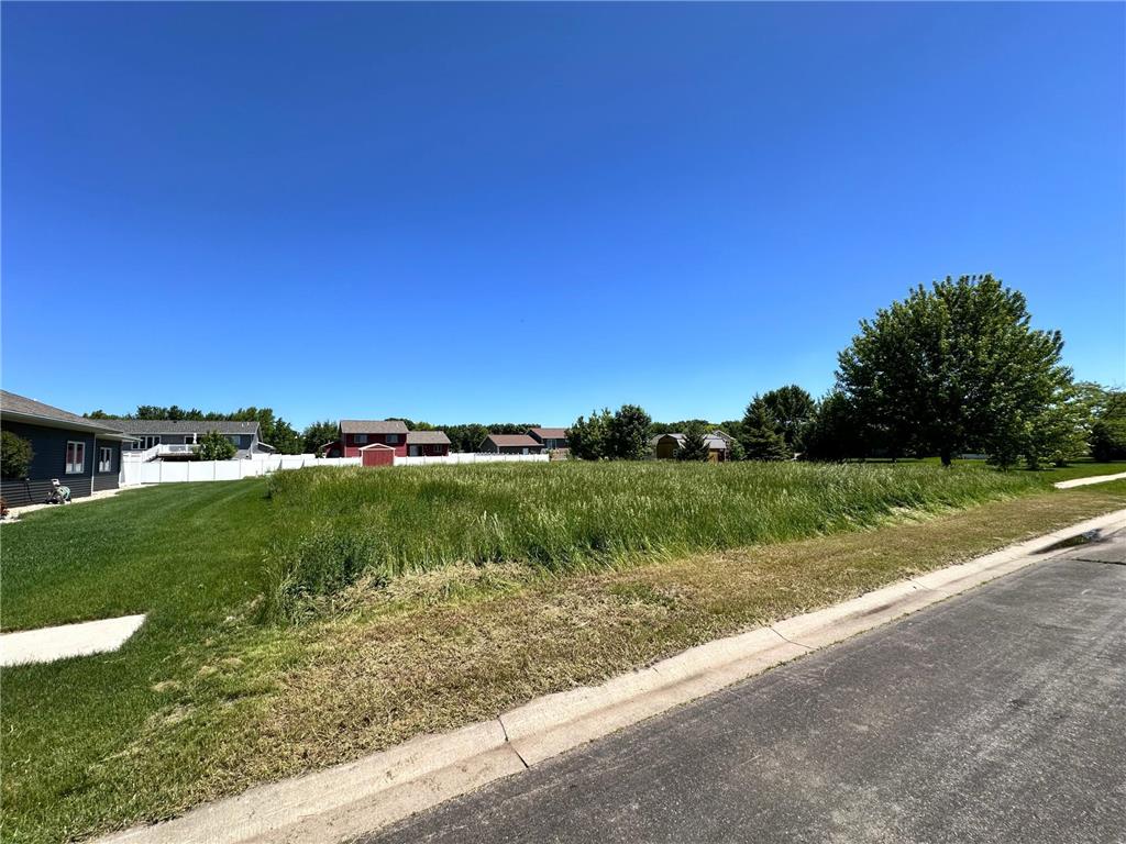 704 Andrew Street Marshall MN 56258 6545625 image3