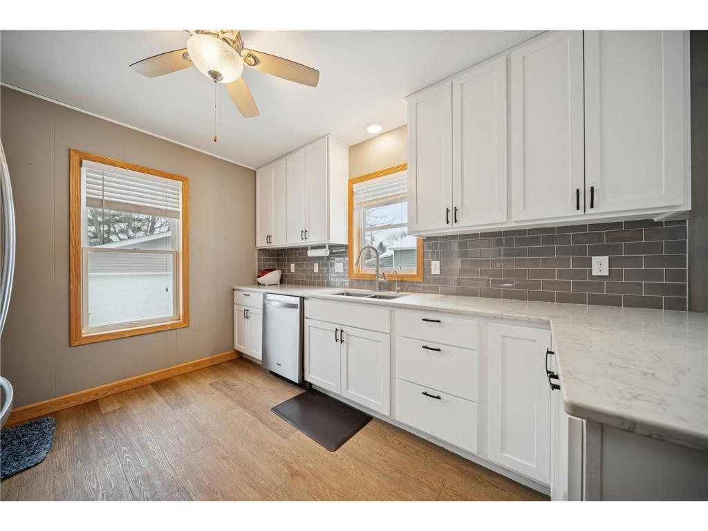 704 Broadway Street Cleveland MN 56017 7053323 image3