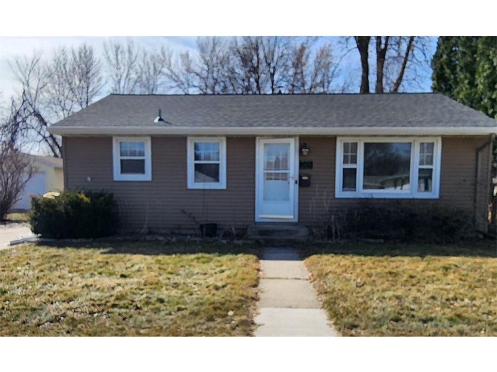 704 Irene Avenue Willmar MN 56201 7042886 image3