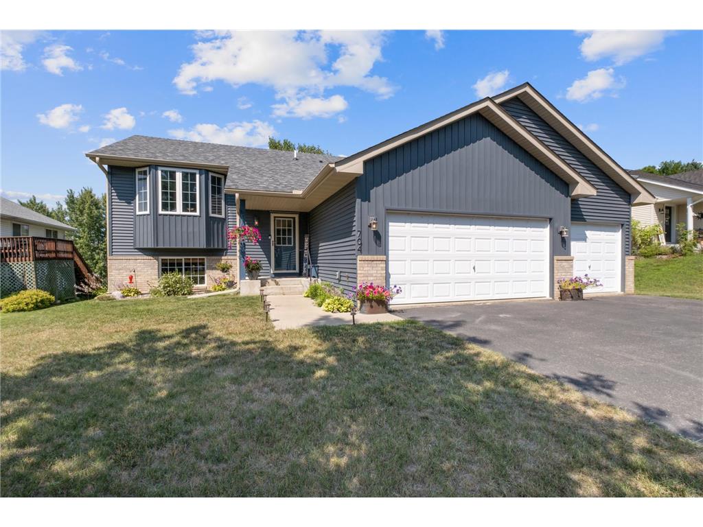 704 Ivanhoe Drive Watertown MN 55388 6412193 image1