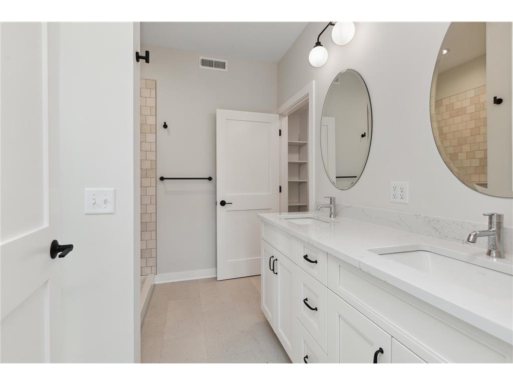 704 Kraewood Drive Northfield MN 55057 6689883 image11