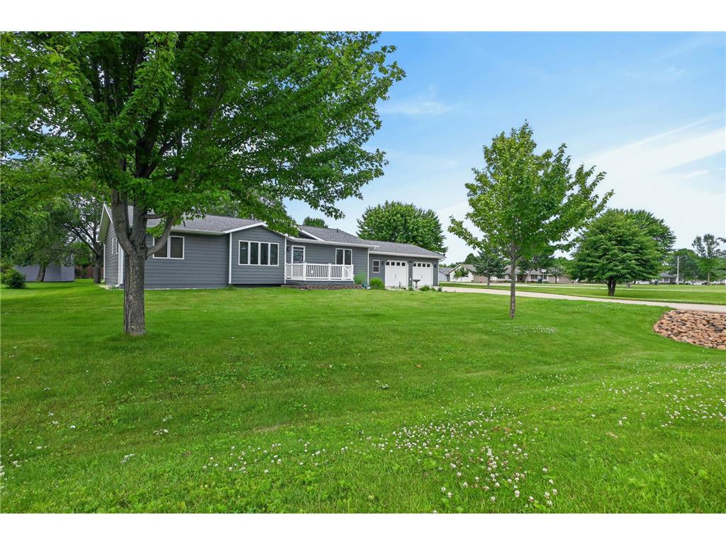 704 Lincoln Avenue SW Wadena MN 56482 7106170 image1
