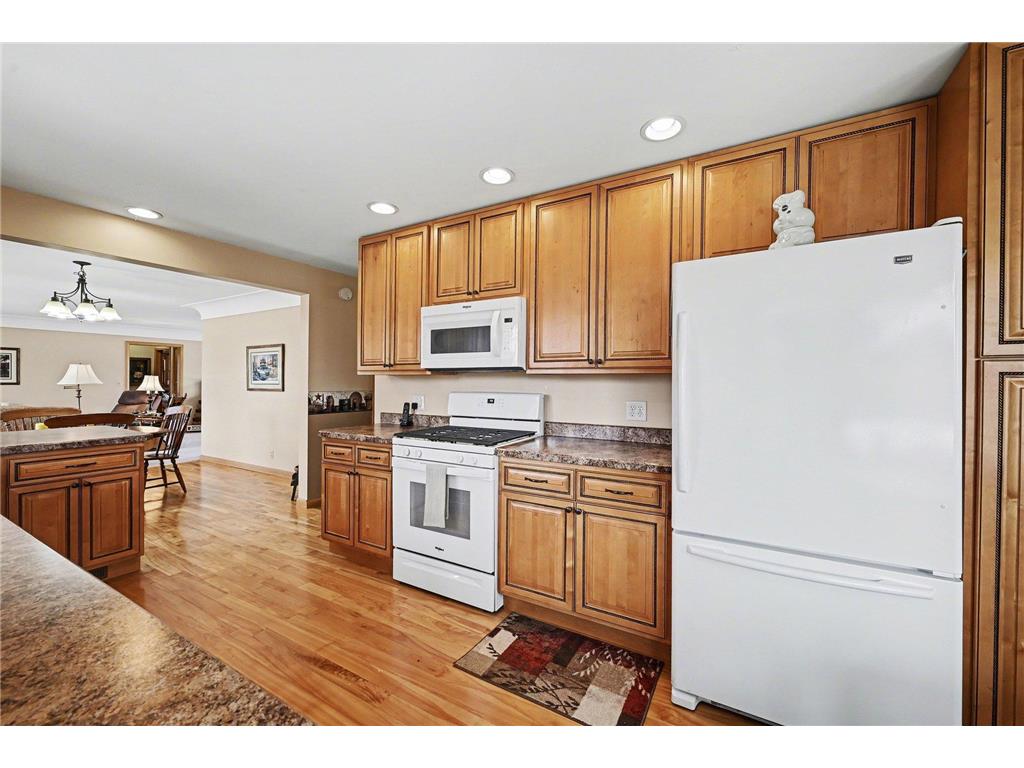 704 Main Street W New Prague MN 56071 7044666 image16