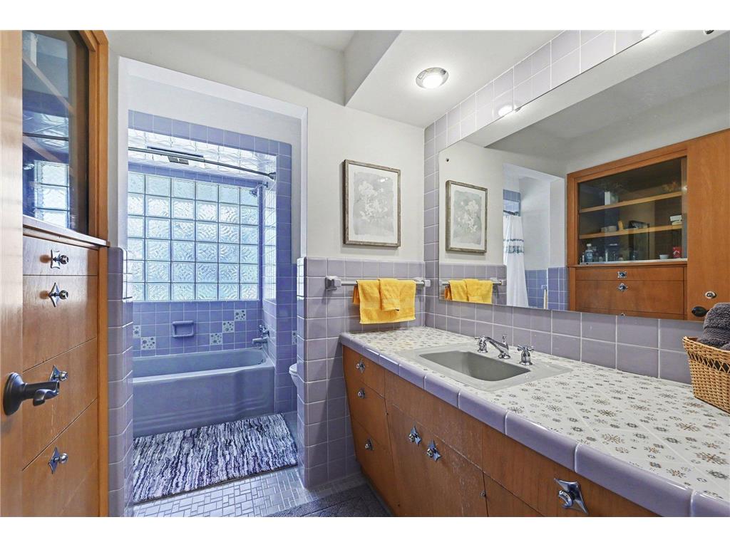 704 Main Street W New Prague MN 56071 7044666 image18