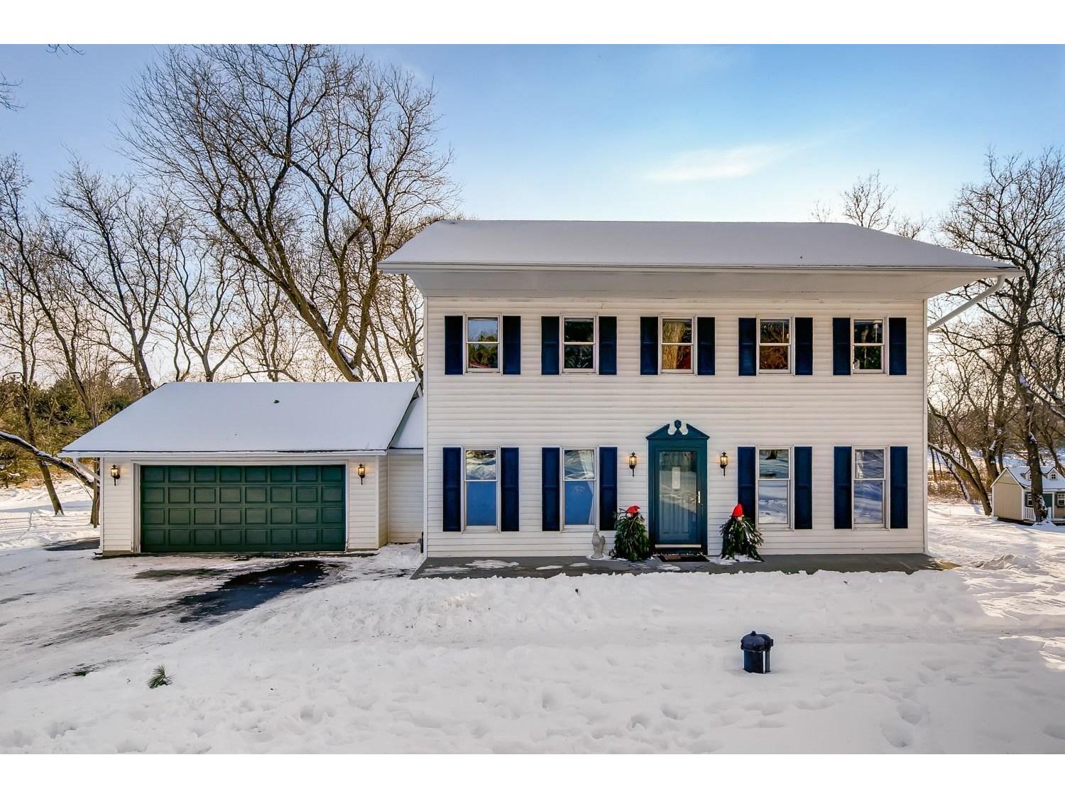 704 Meadow Lane, Hudson, WI 54016 MLS 5693844 Edina Realty