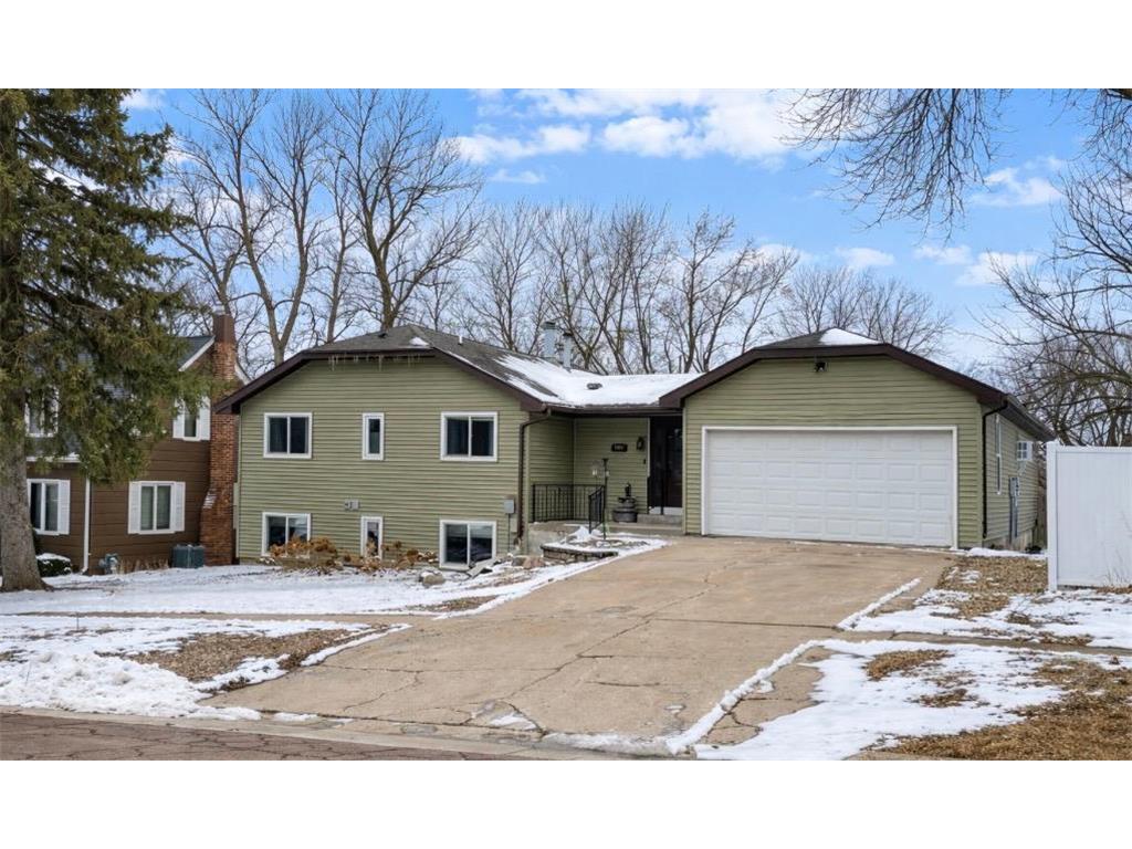 704 Miller Avenue Windom MN 56101 7028593 image1