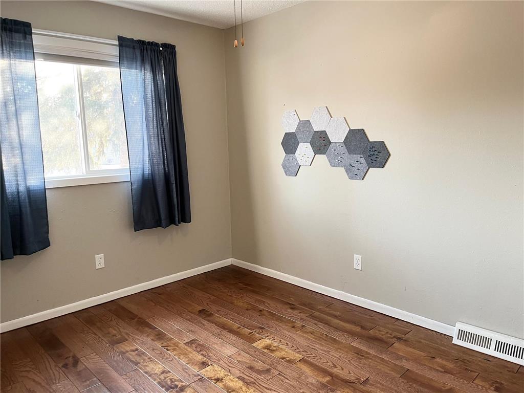 704 Miller Avenue Windom MN 56101 7028593 image17