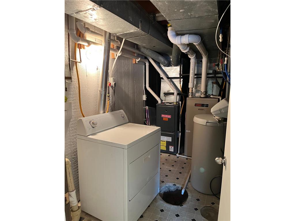 704 Miller Avenue Windom MN 56101 7028593 image37