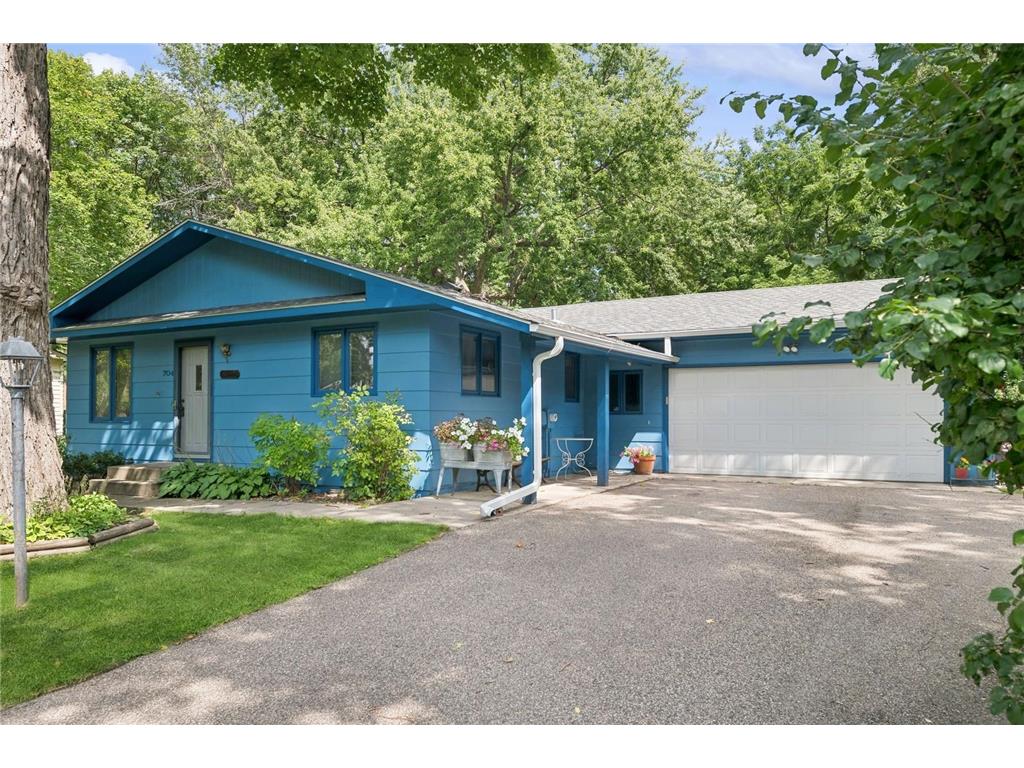 704 Nixon Avenue SE Watertown MN 55388 6531044 image1