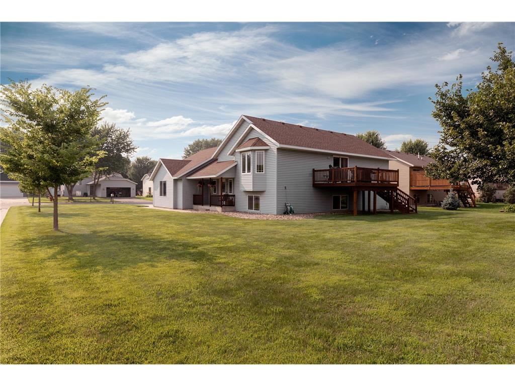 704 Pleasant View Lane Litchfield MN 55355 6766176 image1
