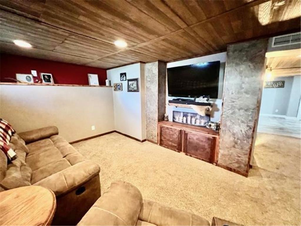 704 S Minnesota Street Redwood Falls MN 56283 6808421 image29