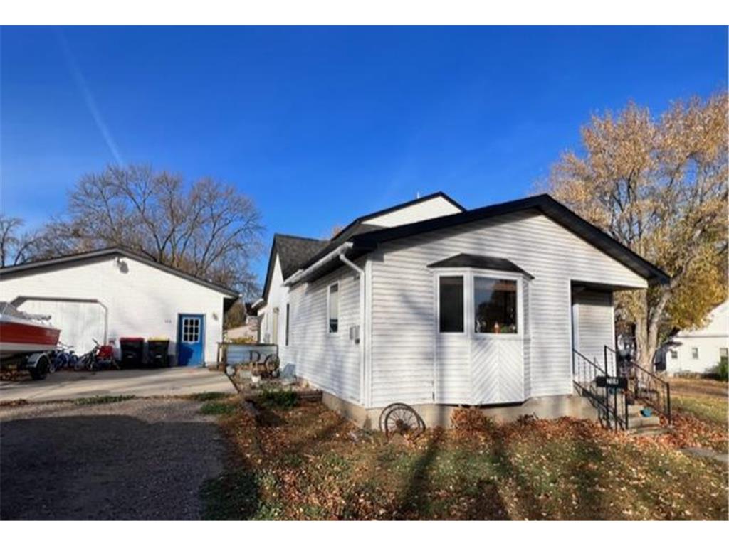 704 S Minnesota Street Redwood Falls MN 56283 6808421 image4