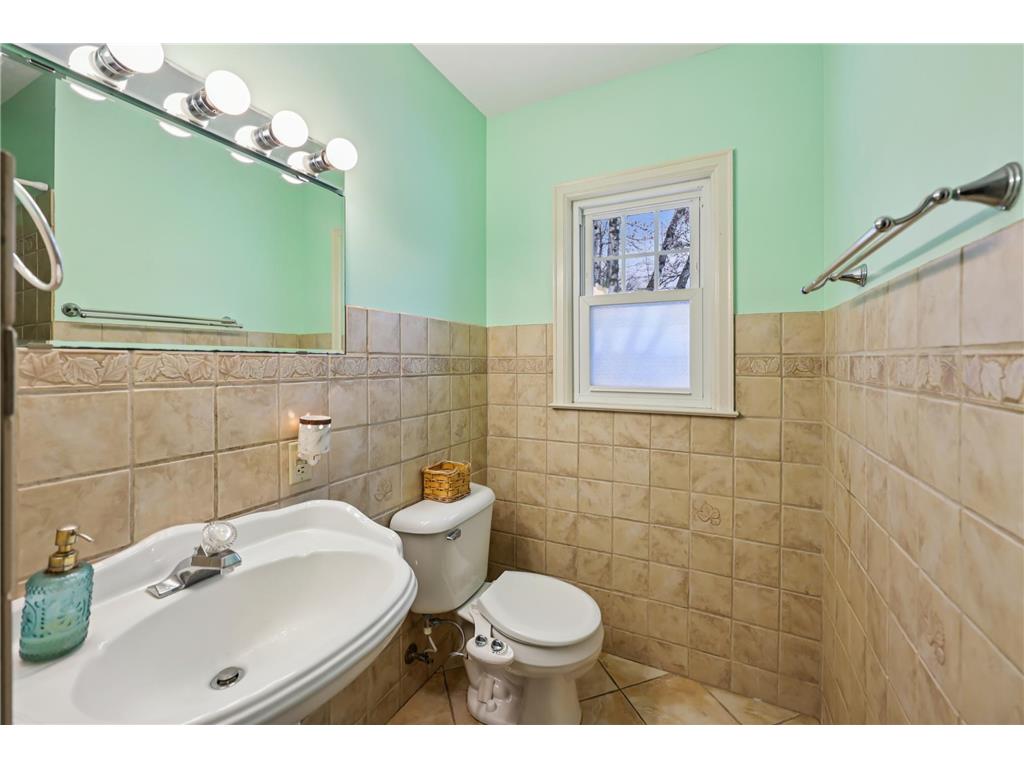 704 Spring Street River Falls WI 54022 6817901 image35