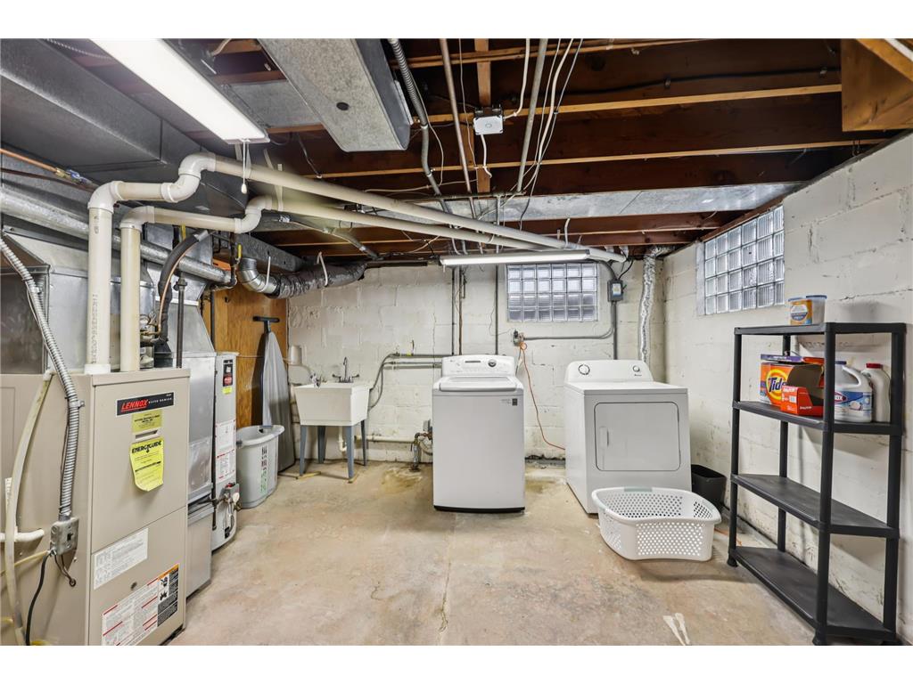 704 Spring Street River Falls WI 54022 6817901 image44