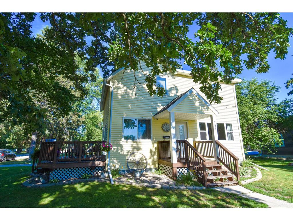 704 Tindolph Avenue S Thief River Falls MN 56701 7109103 image1