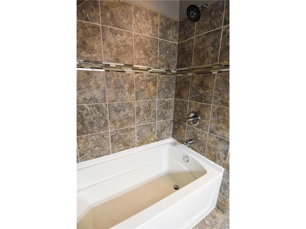 704 Tindolph Avenue S Thief River Falls MN 56701 7109103 image35