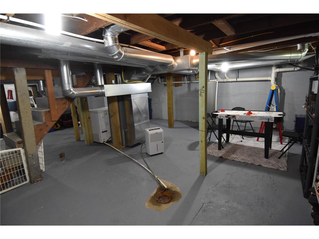 704 Tindolph Avenue S Thief River Falls MN 56701 7109103 image38
