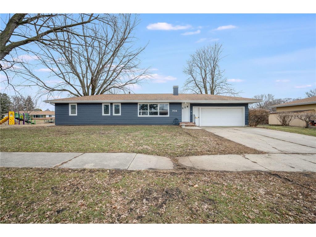 704 Washington Avenue Fairmont MN 56031 6802606 image1