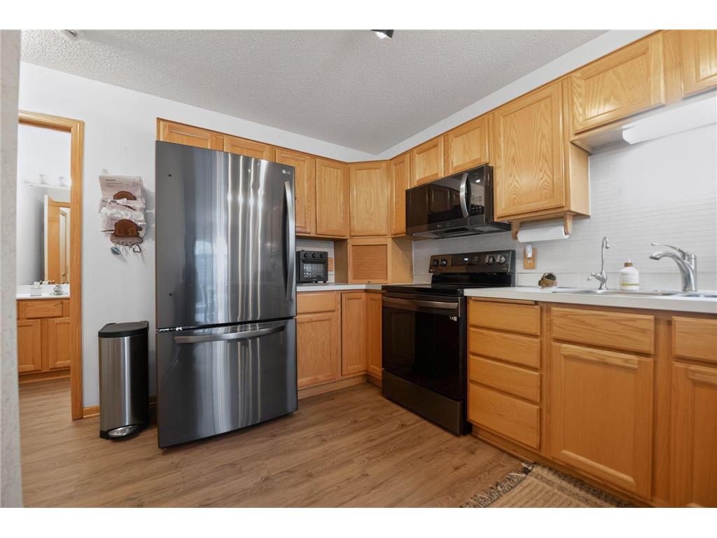 7040 49th Street N Oakdale MN 55128 7026813 image10