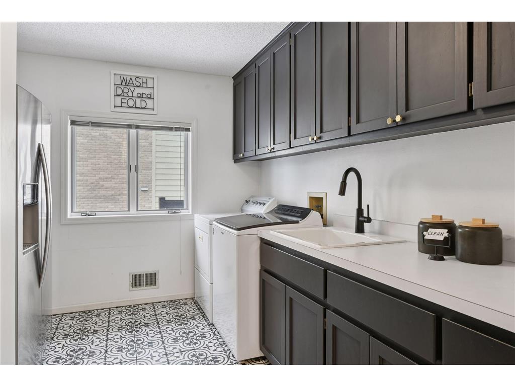 7041 Kenmare Drive Bloomington MN 55438 - Minnesota River 7023549 image39