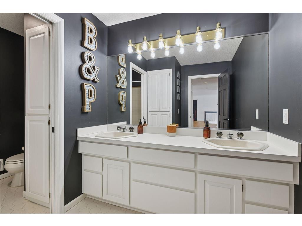 7041 Kenmare Drive Bloomington MN 55438 - Minnesota River 7023549 image66