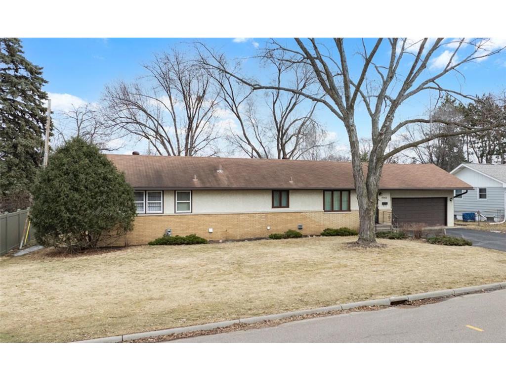 7042 Ewing Avenue N Brooklyn Center MN 55429 7023265 image1