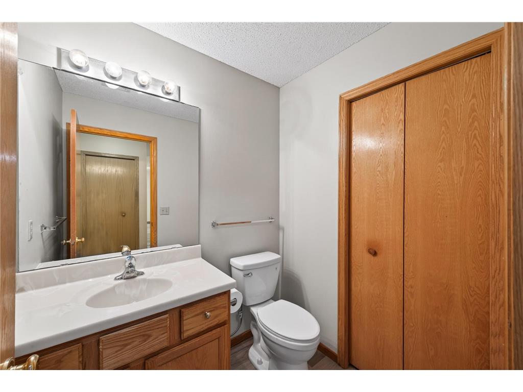 7043 48th Street N Oakdale MN 55128 7090641 image12