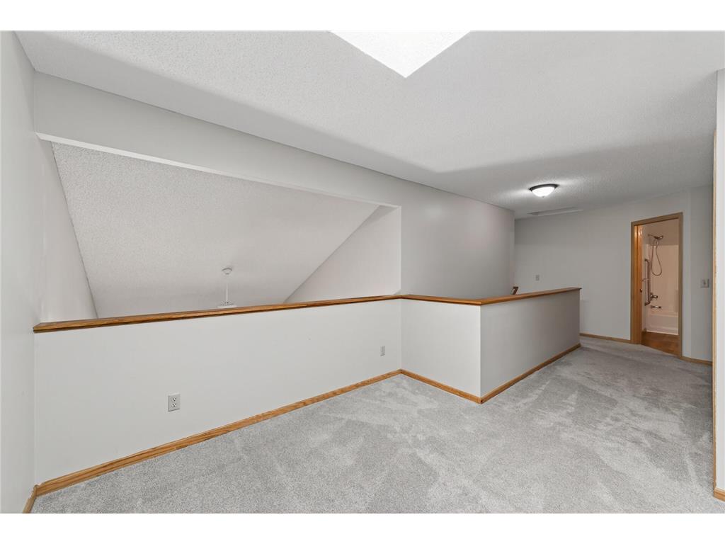 7043 48th Street N Oakdale MN 55128 7090641 image25