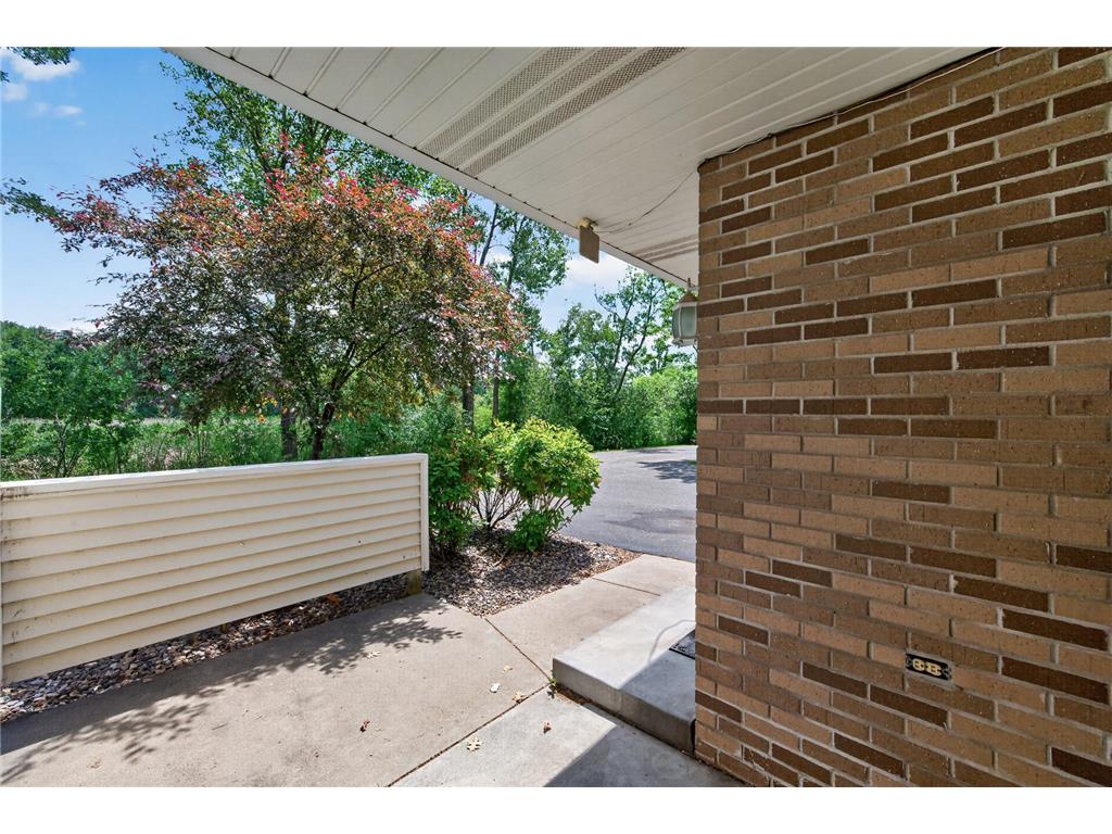 7043 48th Street N Oakdale MN 55128 7090641 image3