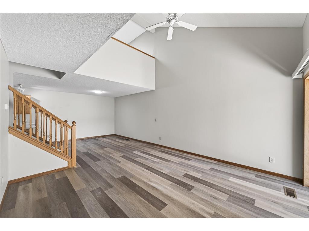 7043 48th Street N Oakdale MN 55128 7090641 image5