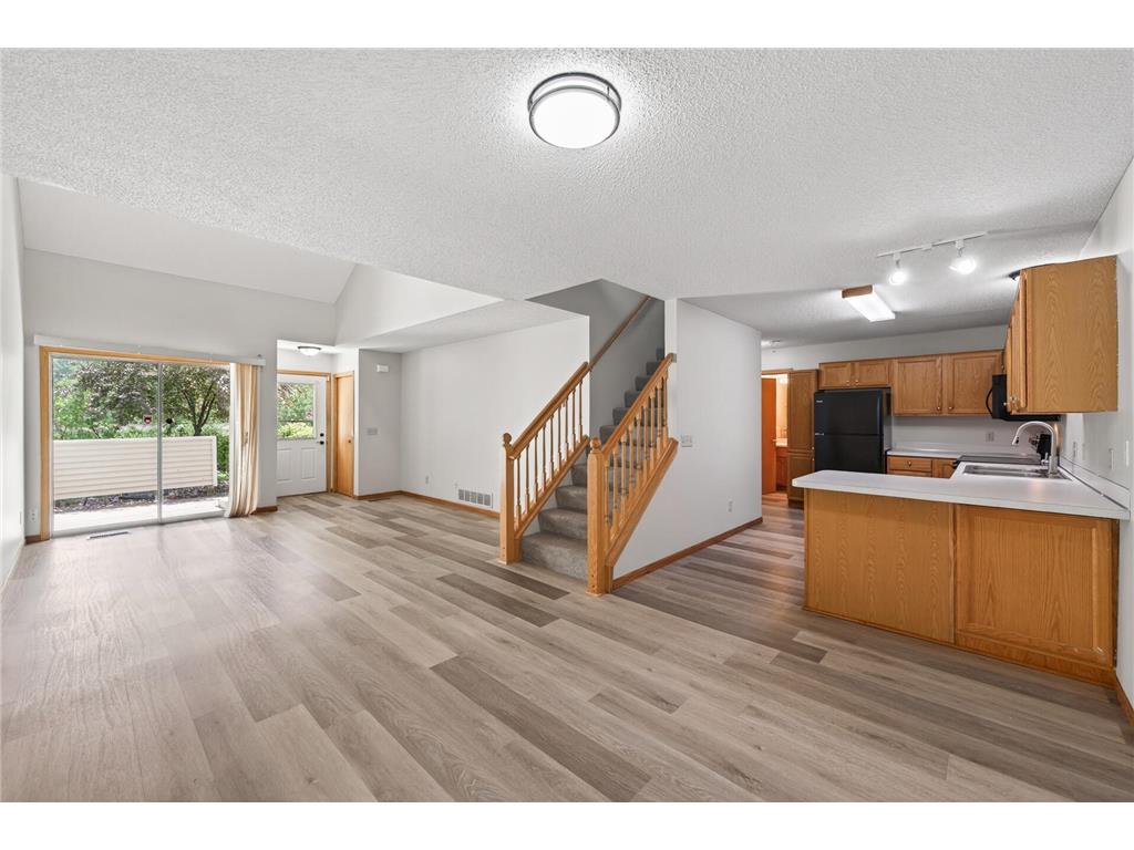 7043 48th Street N Oakdale MN 55128 7090641 image7