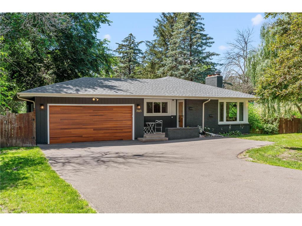 7045 Glenwood Avenue Golden Valley MN 55427 6564478 image1