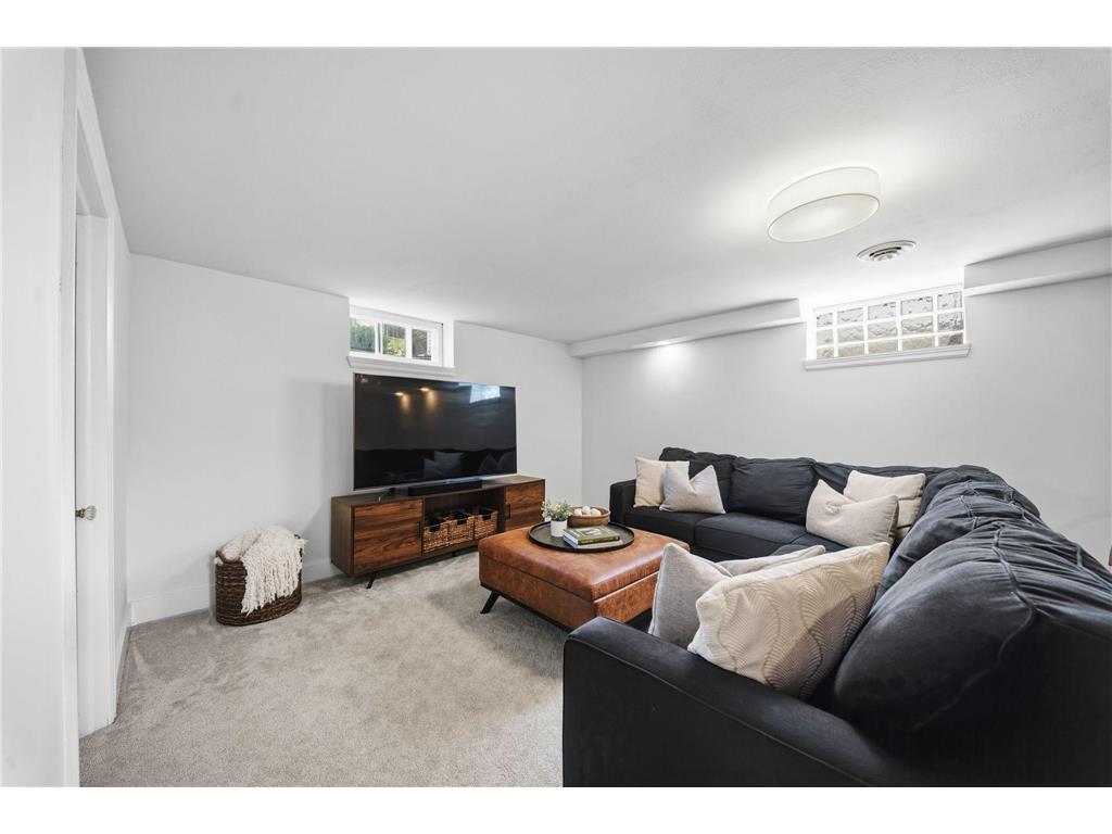 7045 Oliver Avenue S Richfield MN 55423 6795242 image17