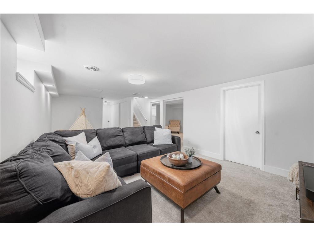 7045 Oliver Avenue S Richfield MN 55423 6795242 image18