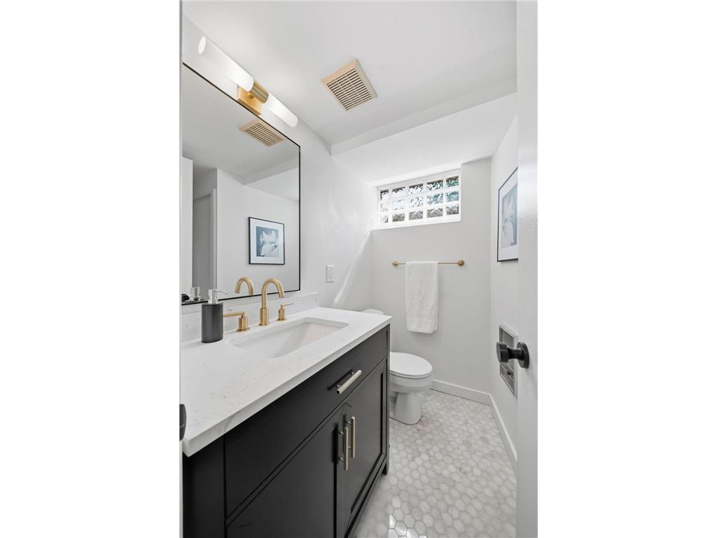 7045 Oliver Avenue S Richfield MN 55423 6795242 image22