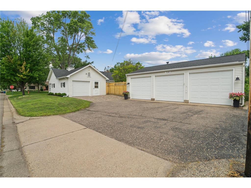 7045 Oliver Avenue S Richfield MN 55423 6795242 image26