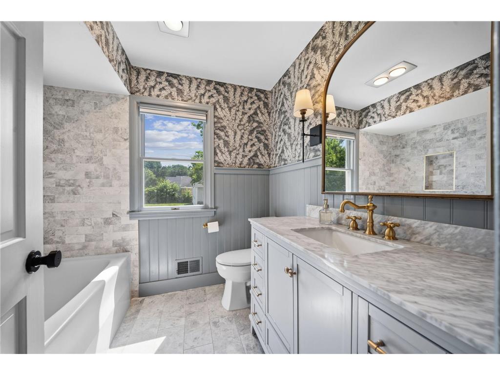 7045 Oliver Avenue S Richfield MN 55423 6795242 image8