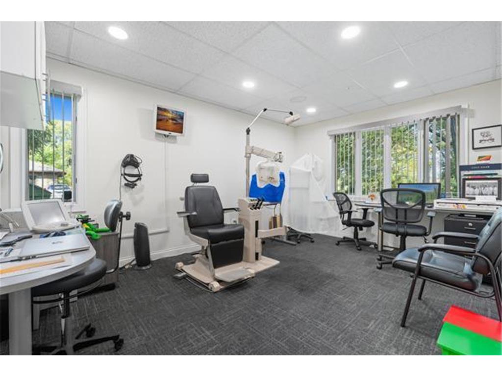 7046 Brooklyn Boulevard Brooklyn Center MN 55429 6795912 image8