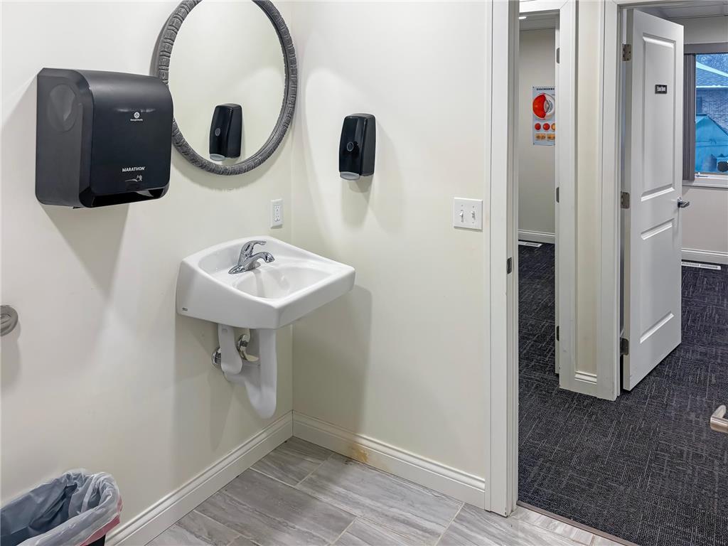 7046 Brooklyn Boulevard Brooklyn Center MN 55429 7016765 image10