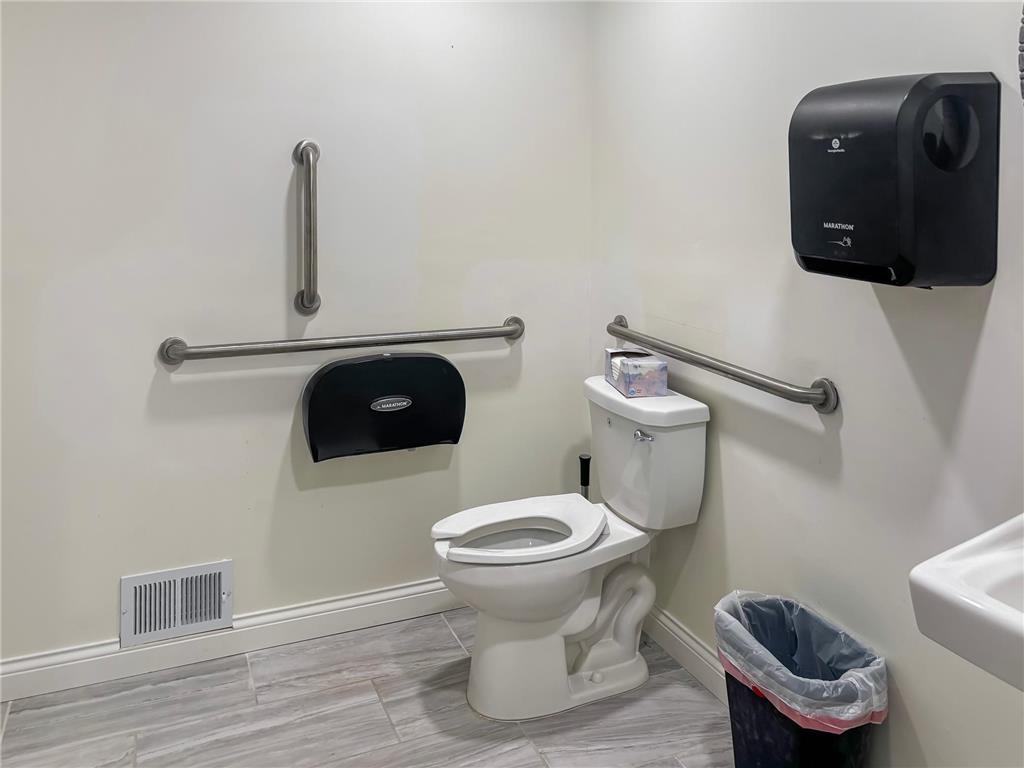 7046 Brooklyn Boulevard Brooklyn Center MN 55429 7016765 image9