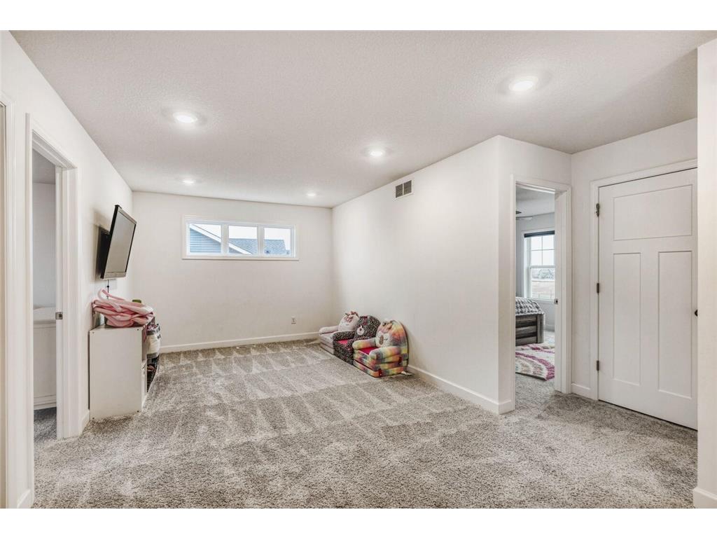 7048 205th Street W Lakeville MN 55044 7051807 image14