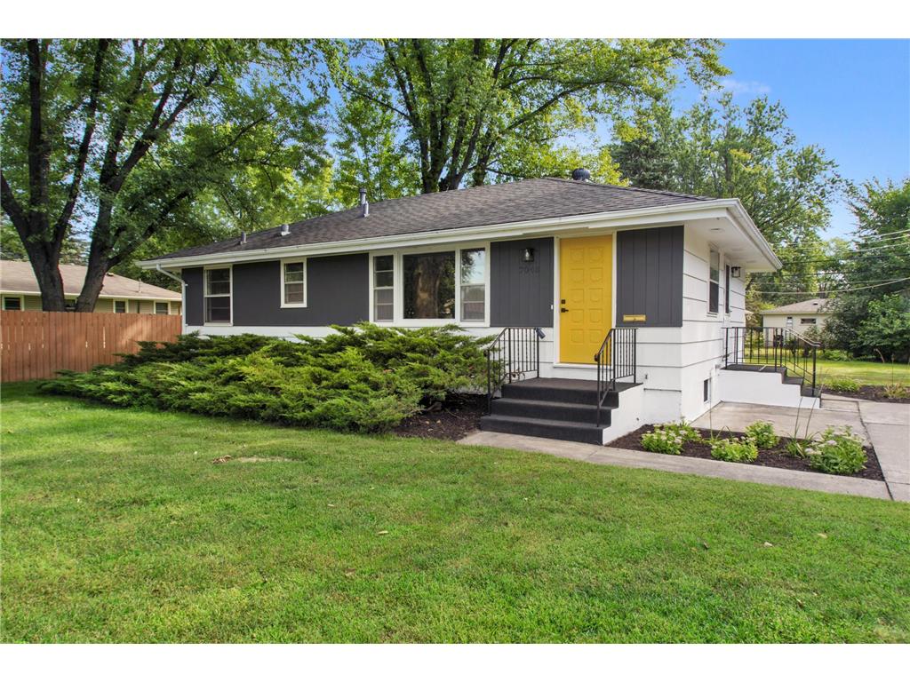 7048 Georgia Avenue N Brooklyn Park MN 55428 6779209 image1