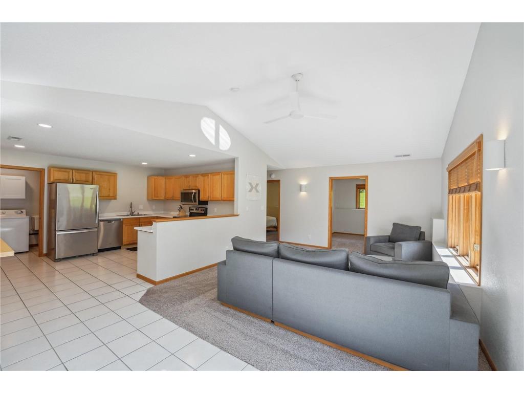 7048 Robinwood Trail Woodbury MN 55125 6585787 image1