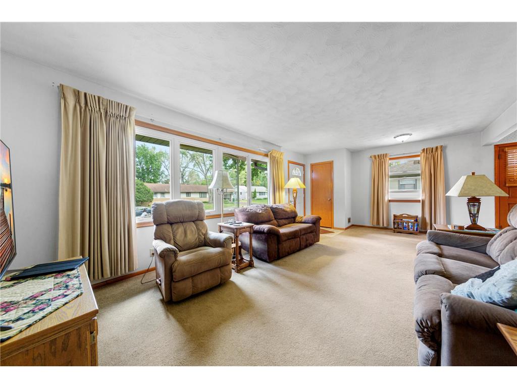 7049 Ewing Avenue N Brooklyn Center MN 55429 7080558 image12