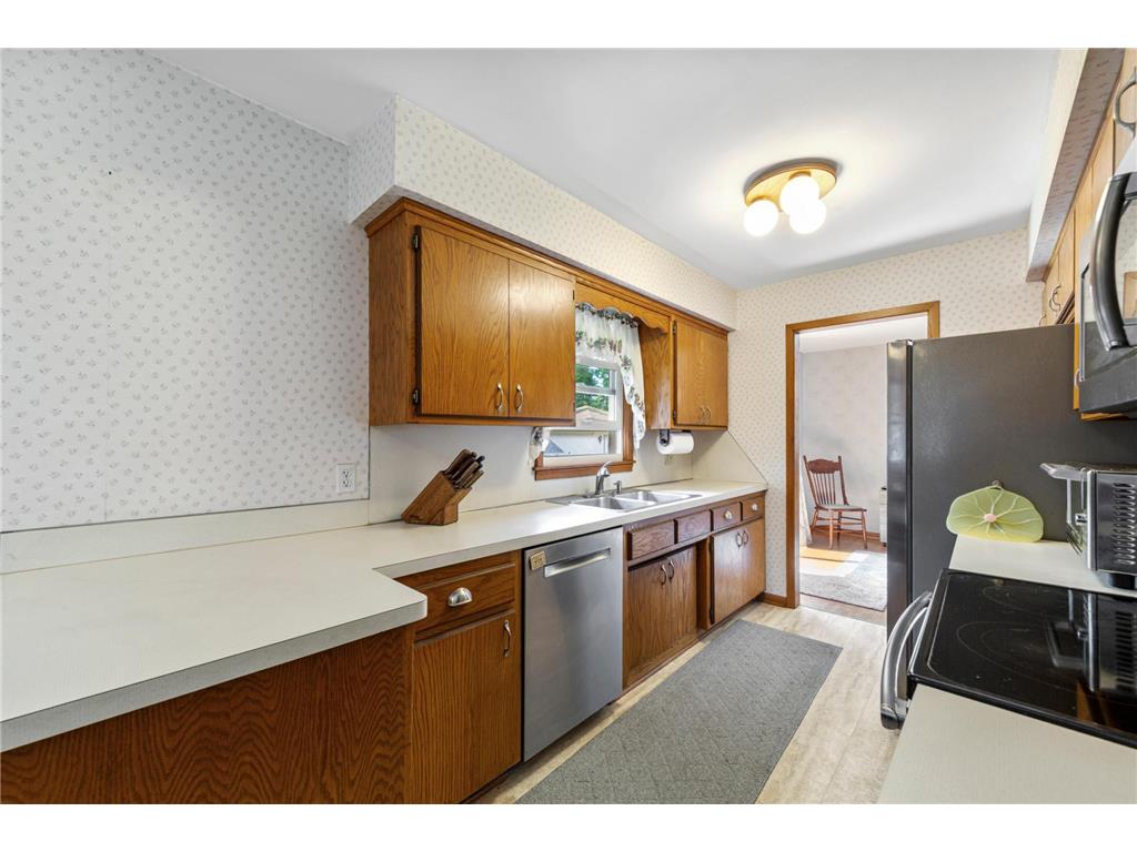 7049 Ewing Avenue N Brooklyn Center MN 55429 7080558 image13